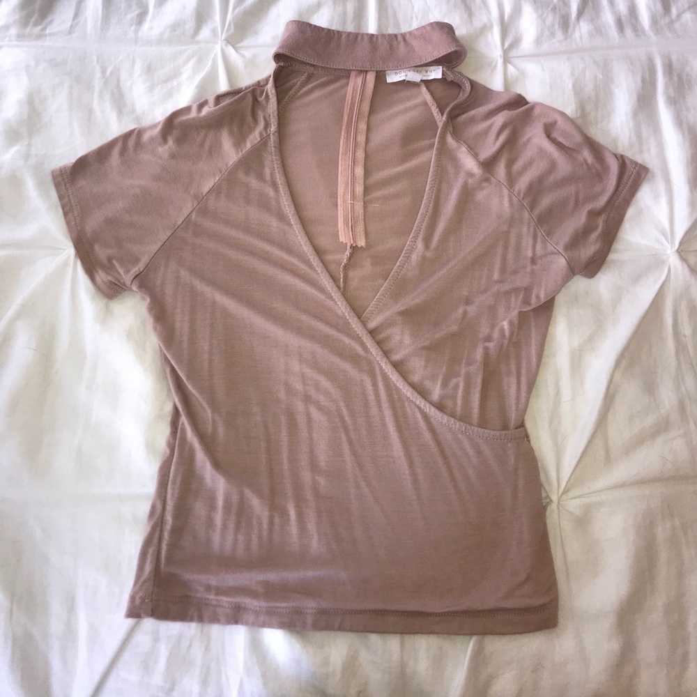 pink v-neck crop top with collar